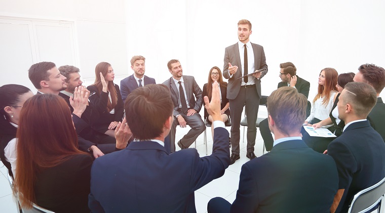 企業(yè)管理培訓經典44：改變的軌跡